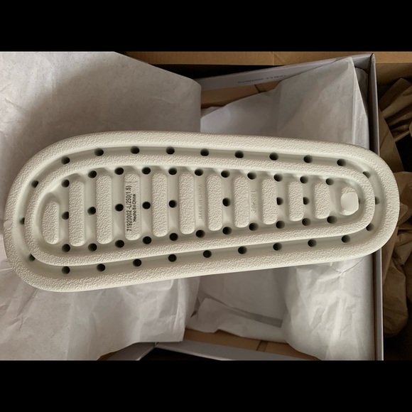 Morgan Platform Slide Sandals - Picture 5 of 7